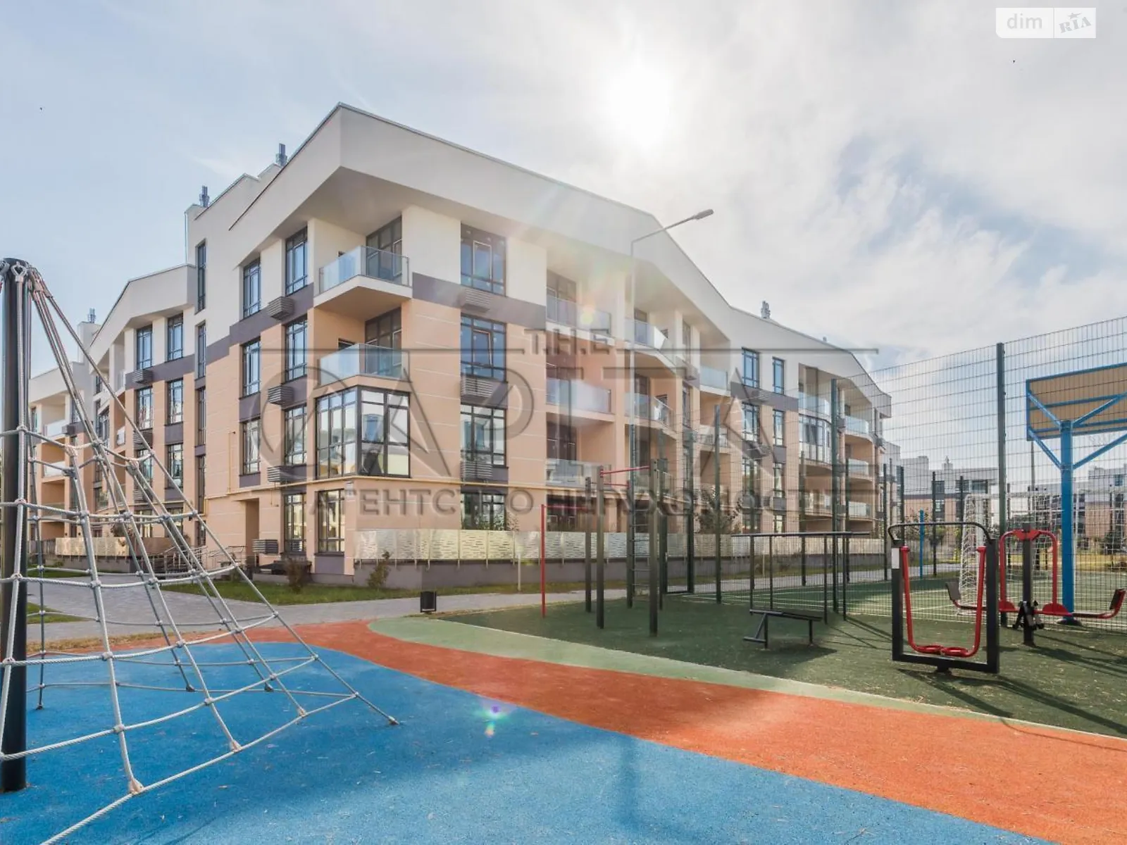 Продается 1-комнатная квартира 45 кв. м в Киеве, ул. Редчинская, 5 - фото 1