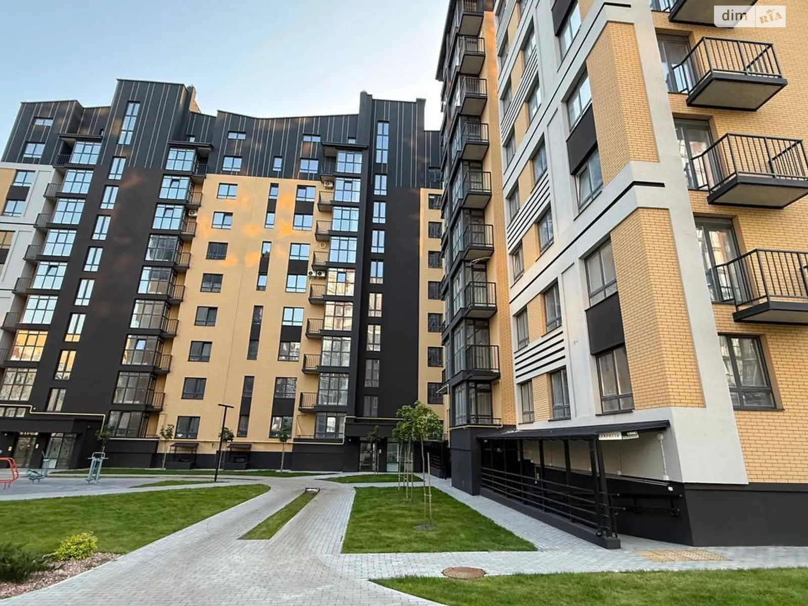 Продається 2-кімнатна квартира 67 кв. м у Хмельницькому, цена: 63000 $ - фото 1