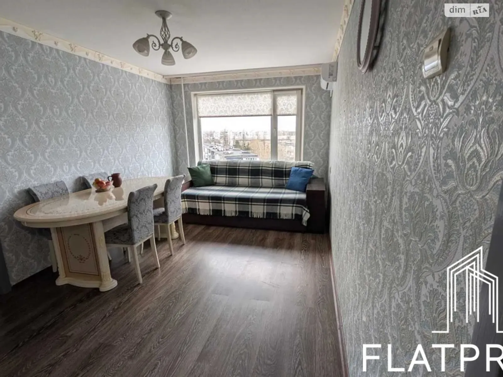 Продается 3-комнатная квартира 60 кв. м в Киеве, ул. Милютенко, 11 - фото 1