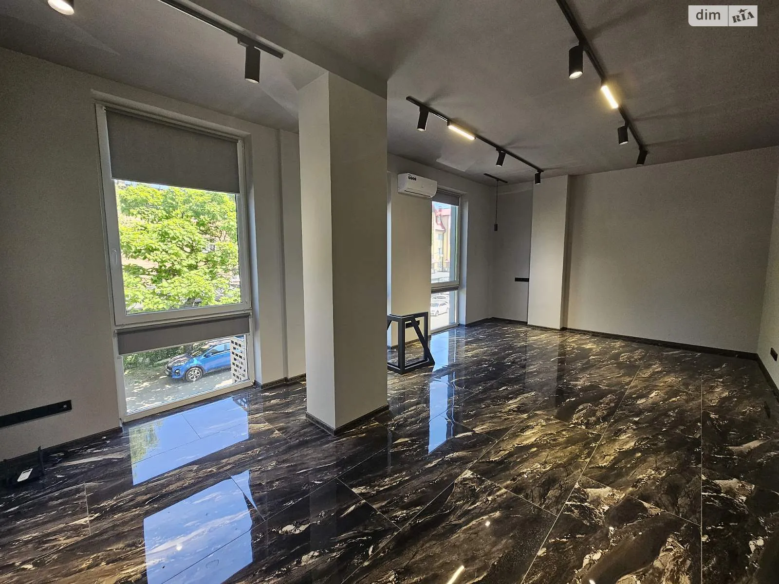 Здається в оренду офіс 34 кв. м в бізнес-центрі, цена: 450 $ - фото 1