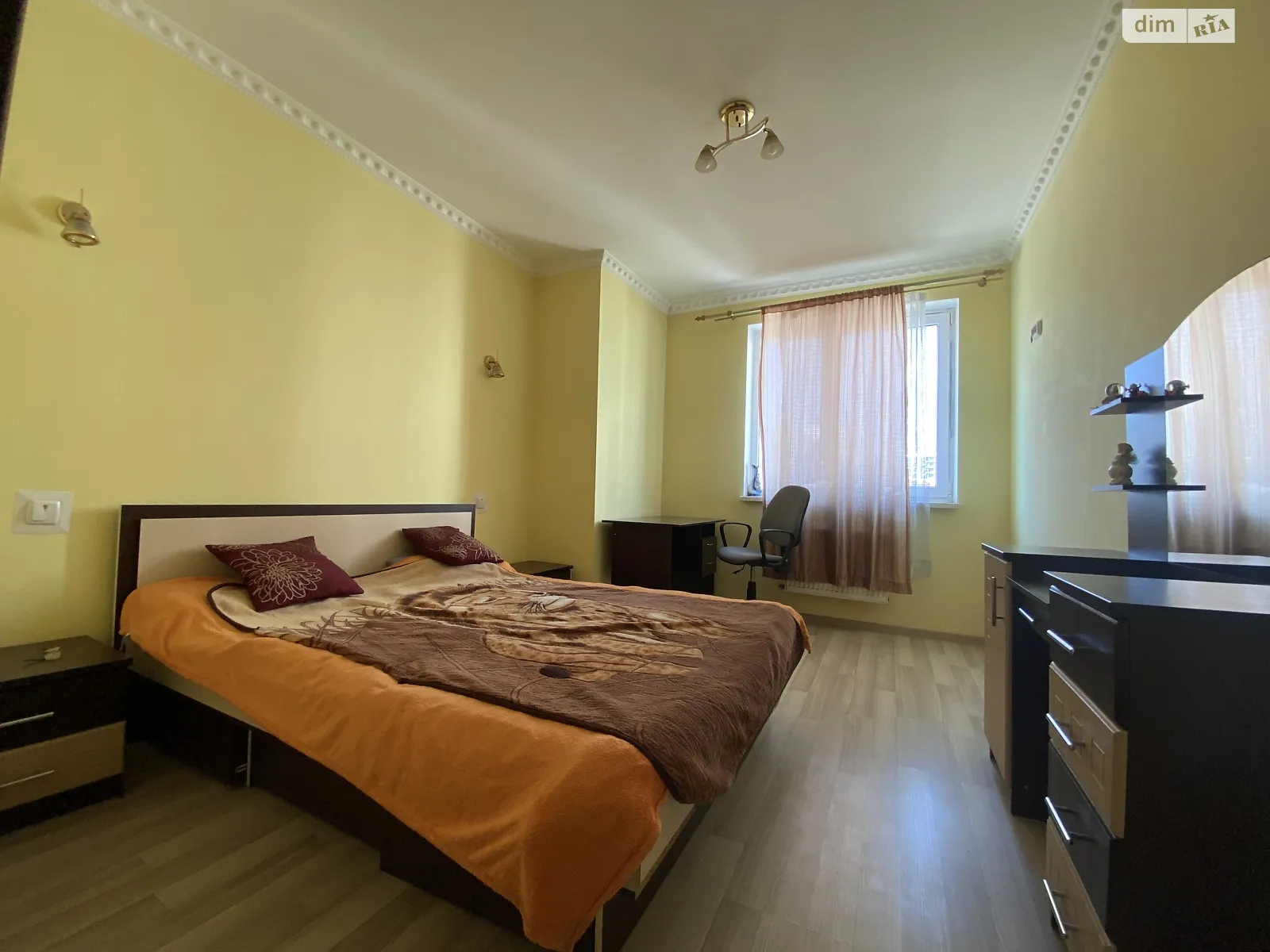 Продается 2-комнатная квартира 72 кв. м в Ивано-Франковске, цена: 83499 $ - фото 1