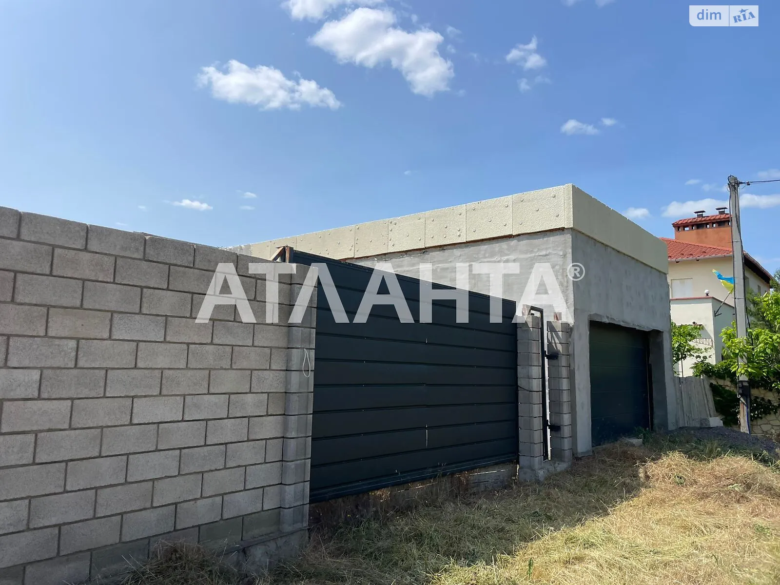 Продается одноэтажный дом 240 кв. м с бассейном, цена: 82000 $ - фото 1
