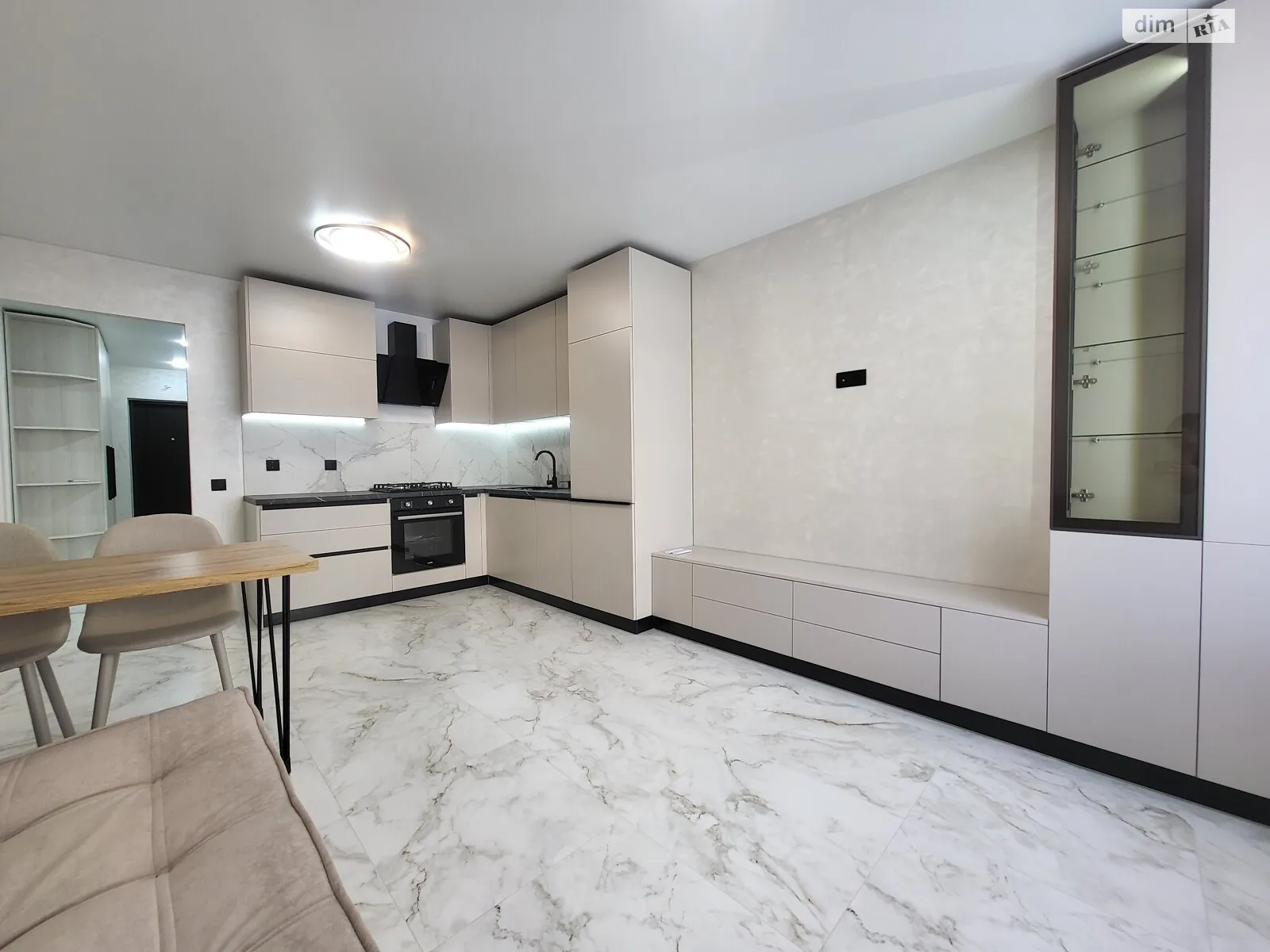 2-комнатная квартира 70 кв. м в Тернополе, ул. Смакулы, 8 - фото 1