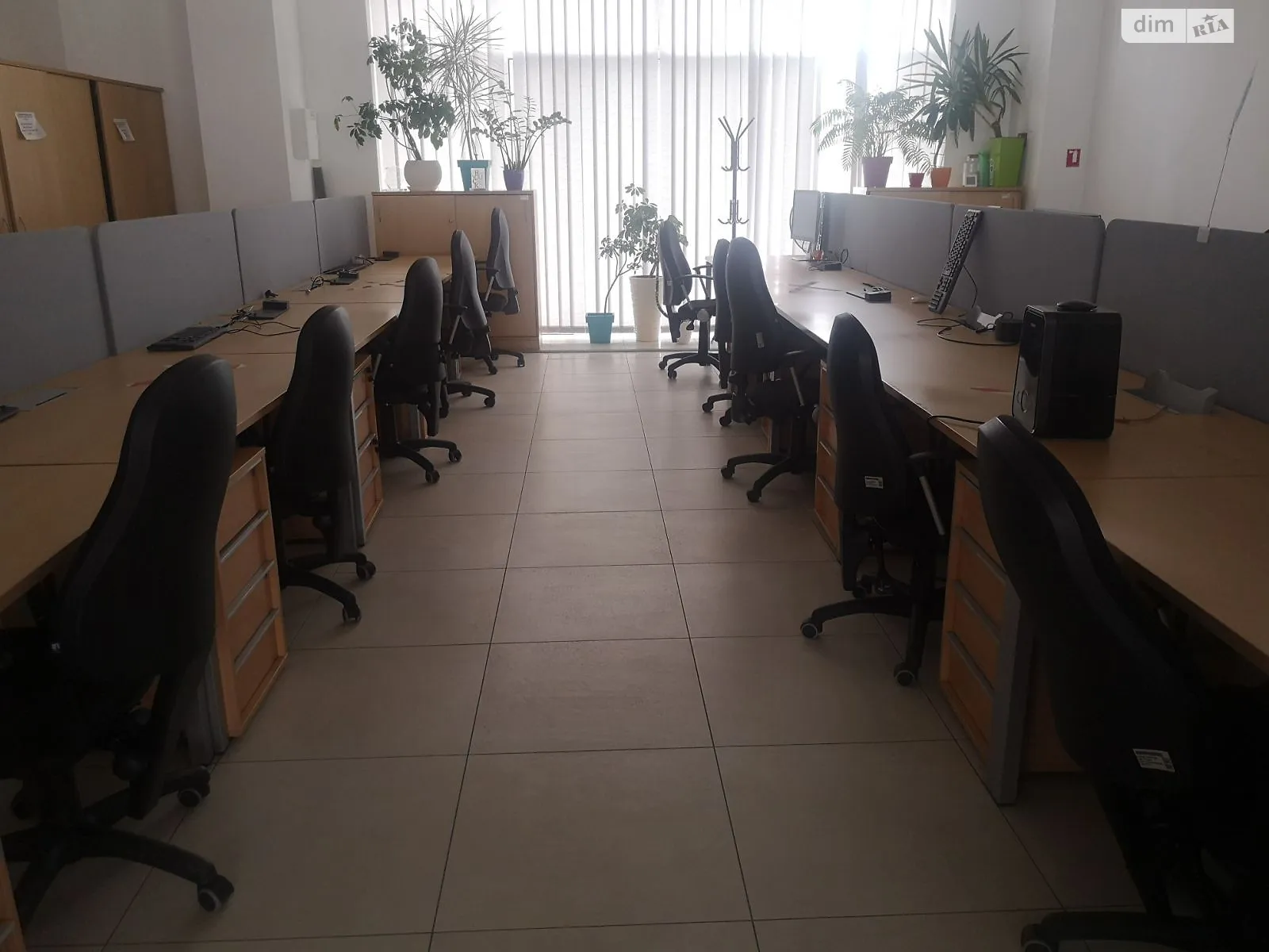 Здається в оренду офіс 490 кв. м в бізнес-центрі, цена: 7350 $ - фото 1