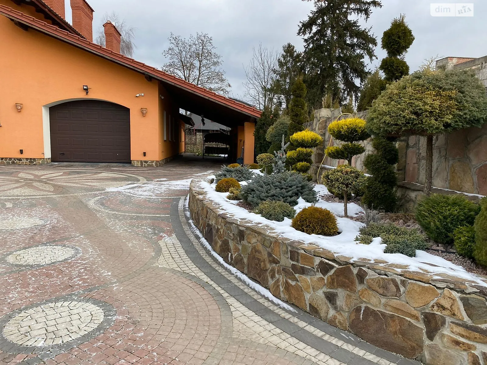 Продається будинок 2 поверховий 530 кв. м с басейном, цена: 530000 € - фото 1