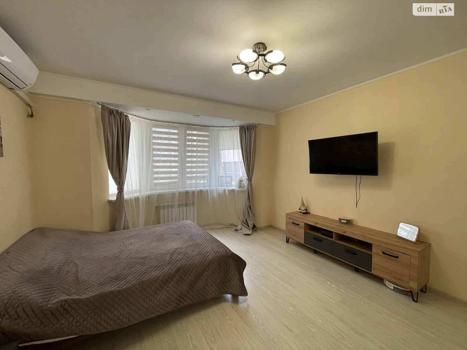 Продается 1-комнатная квартира 37.2 кв. м в Ирпене, ул. Севериновская, 105Г,Д,М - фото 1