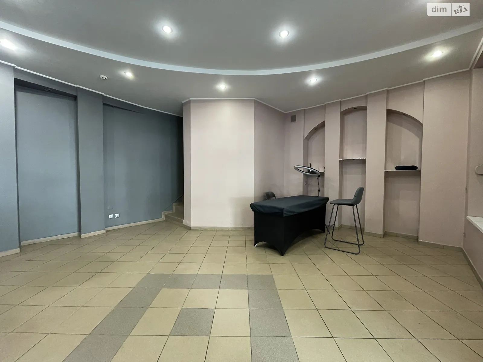 Здається в оренду офіс 26 кв. м в бізнес-центрі, цена: 6000 грн - фото 1