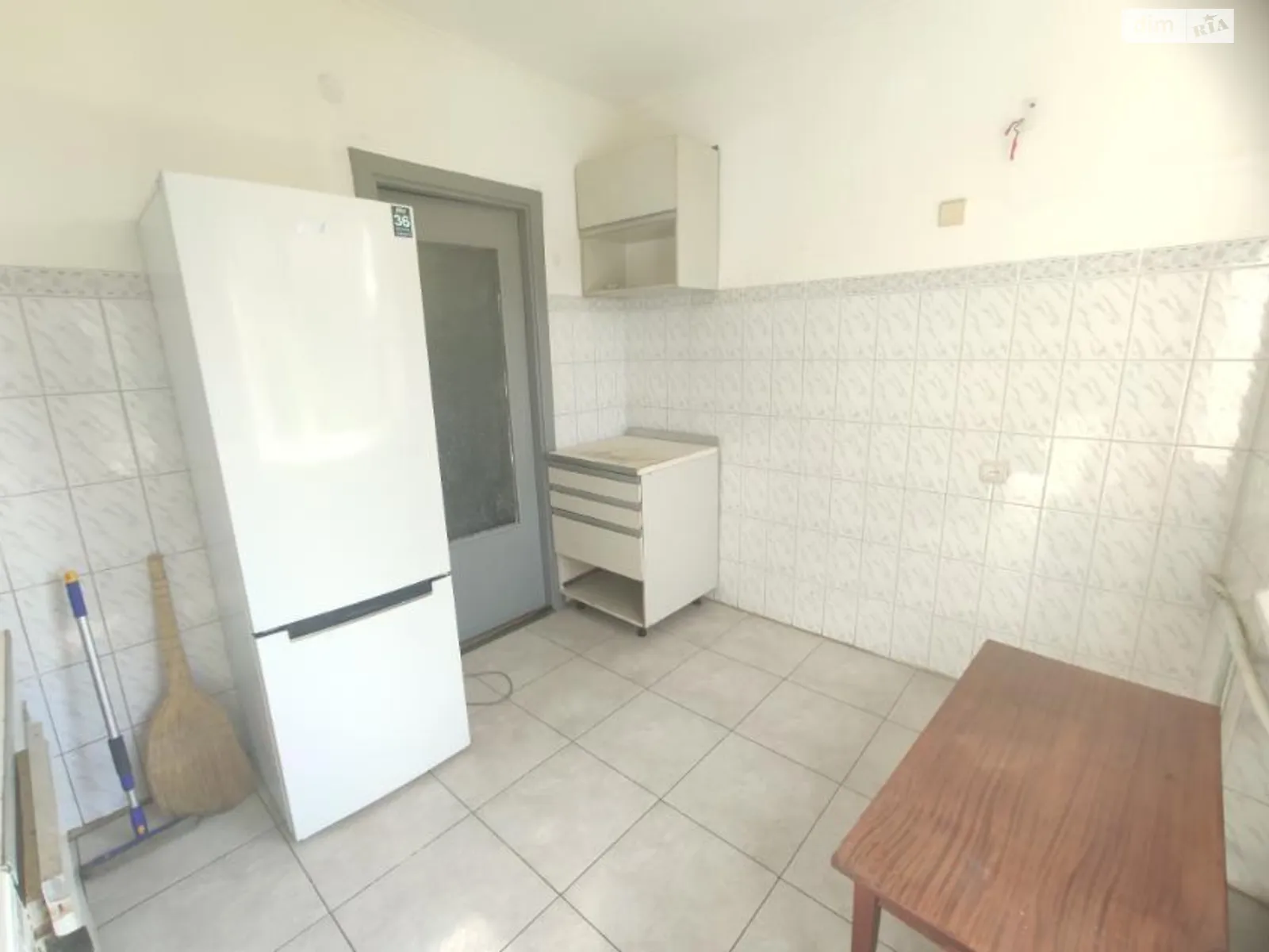 3-комнатная квартира 64 кв. м в Тернополе, ул. Лепкого Богдана - фото 1