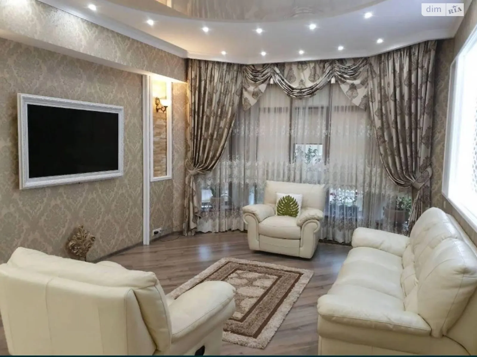 Продается дом на 2 этажа 202 кв. м с балконом, цена: 370000 $ - фото 1