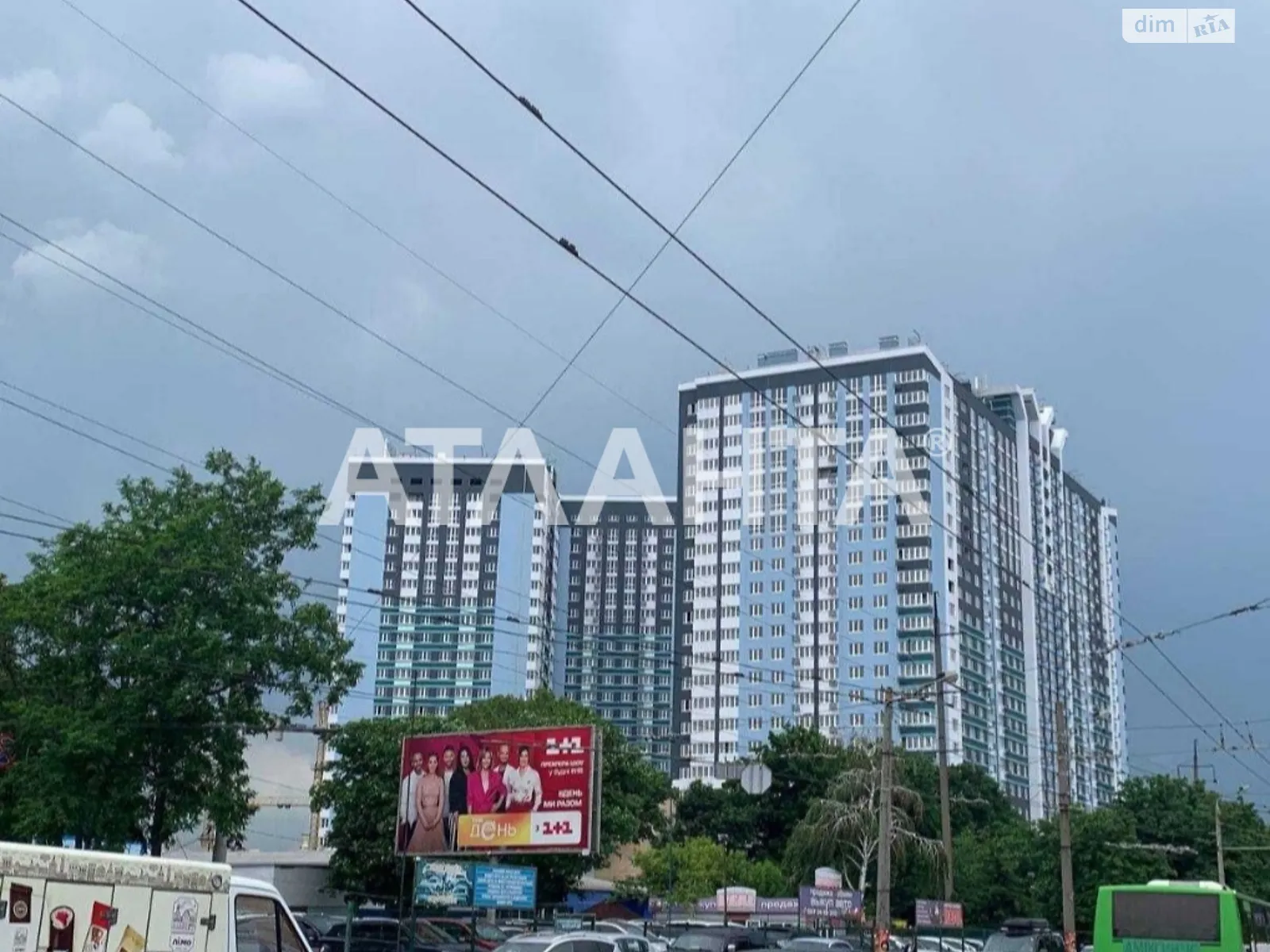 Продается 1-комнатная квартира 40.8 кв. м в Одессе, ул. Варненская - фото 1