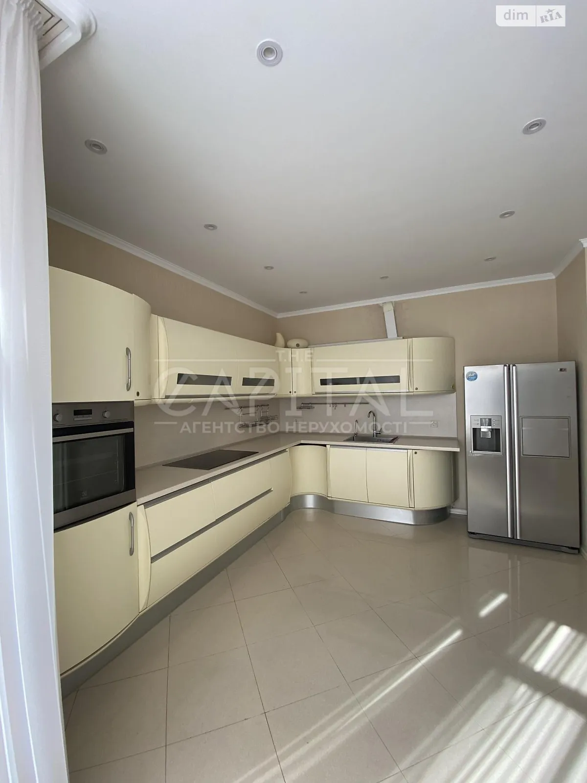 Продается 4-комнатная квартира 196 кв. м в Киеве, бул. Леси Украинки, 30Б - фото 1
