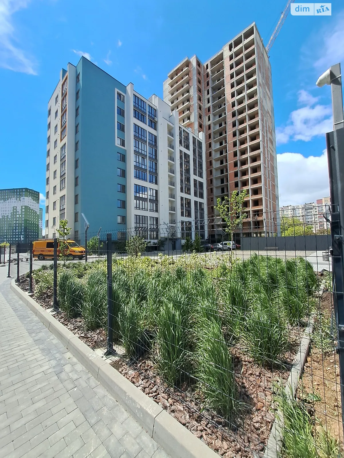 Продается 1-комнатная квартира 38 кв. м в Одессе, ул. Академика Сахарова, 14 - фото 1