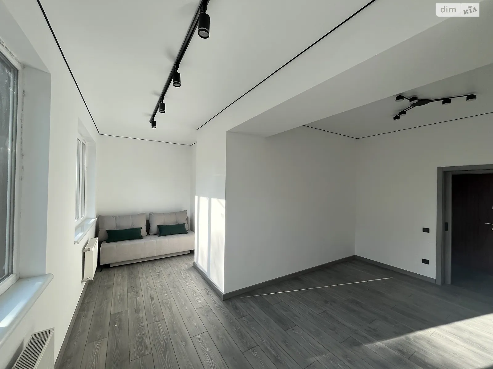 Продается 2-комнатная квартира 58.5 кв. м в Трускавце, ул. Ивасюка, 11 - фото 1