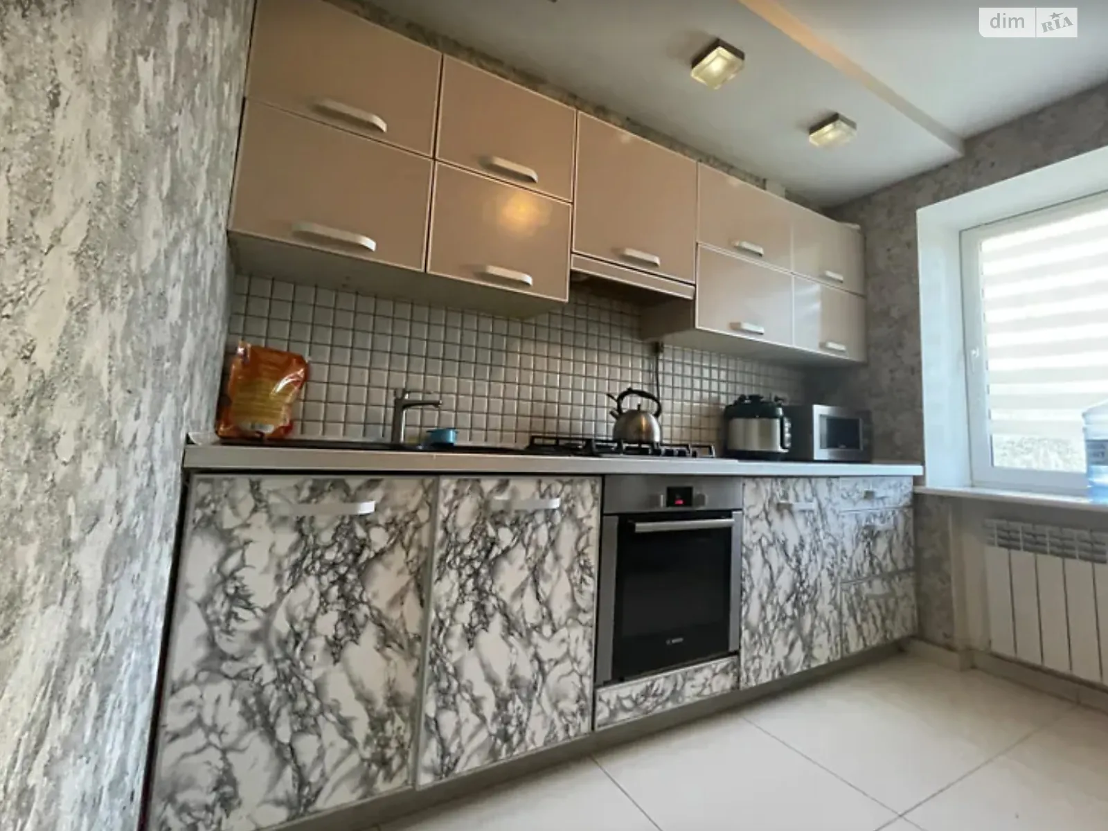 Продается 2-комнатная квартира 49 кв. м в Ровно, ул. Савура Клима, 14 - фото 1