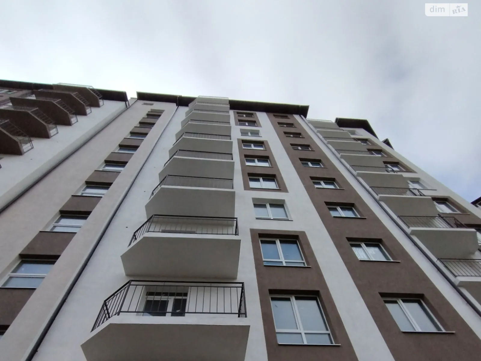 Продается 2-комнатная квартира 59 кв. м в Ивано-Франковске, ул. Пасечная - фото 1