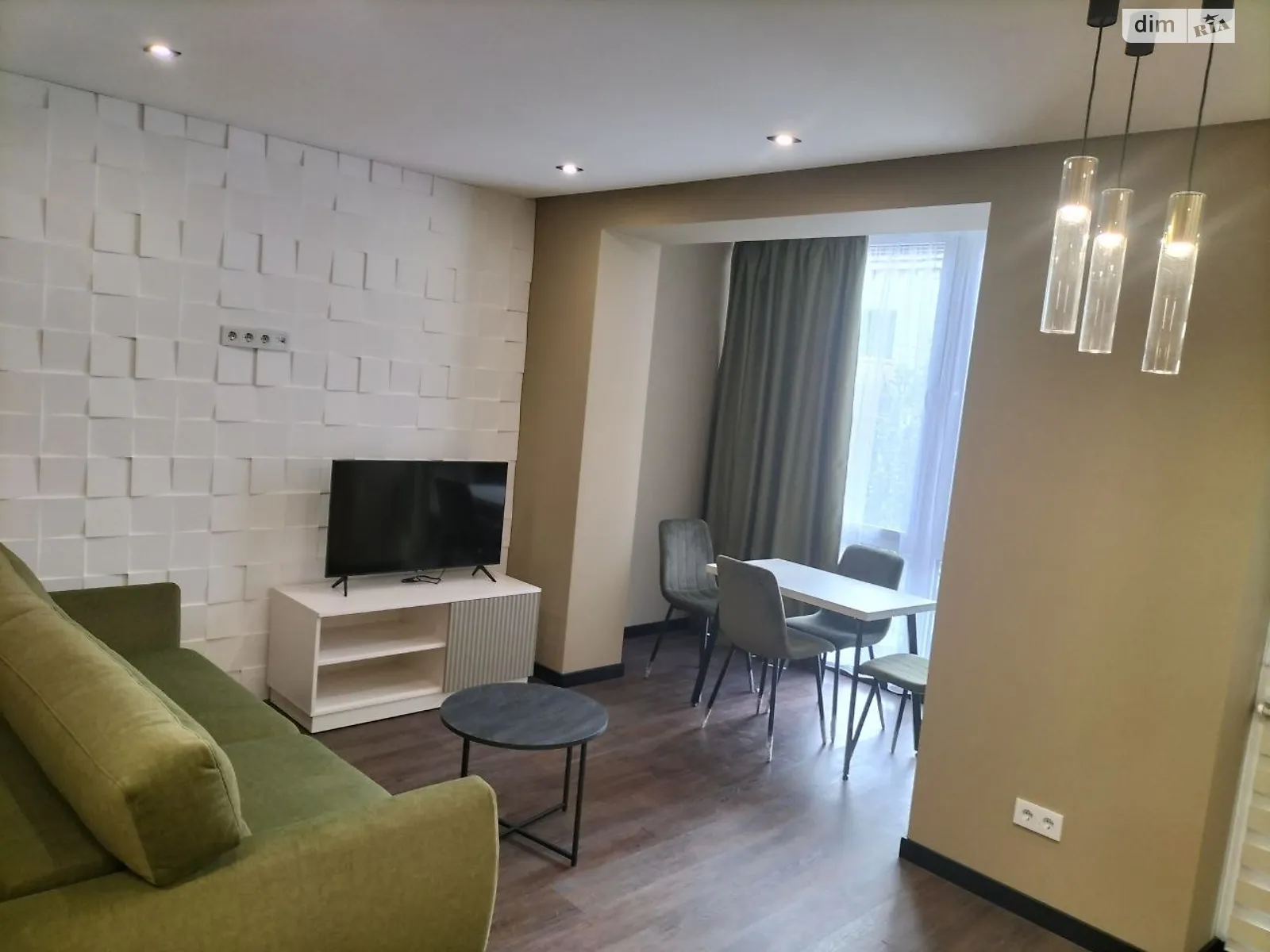 1-комнатная квартира 52 кв. м в Тернополе, ул. За Рудкой - фото 1