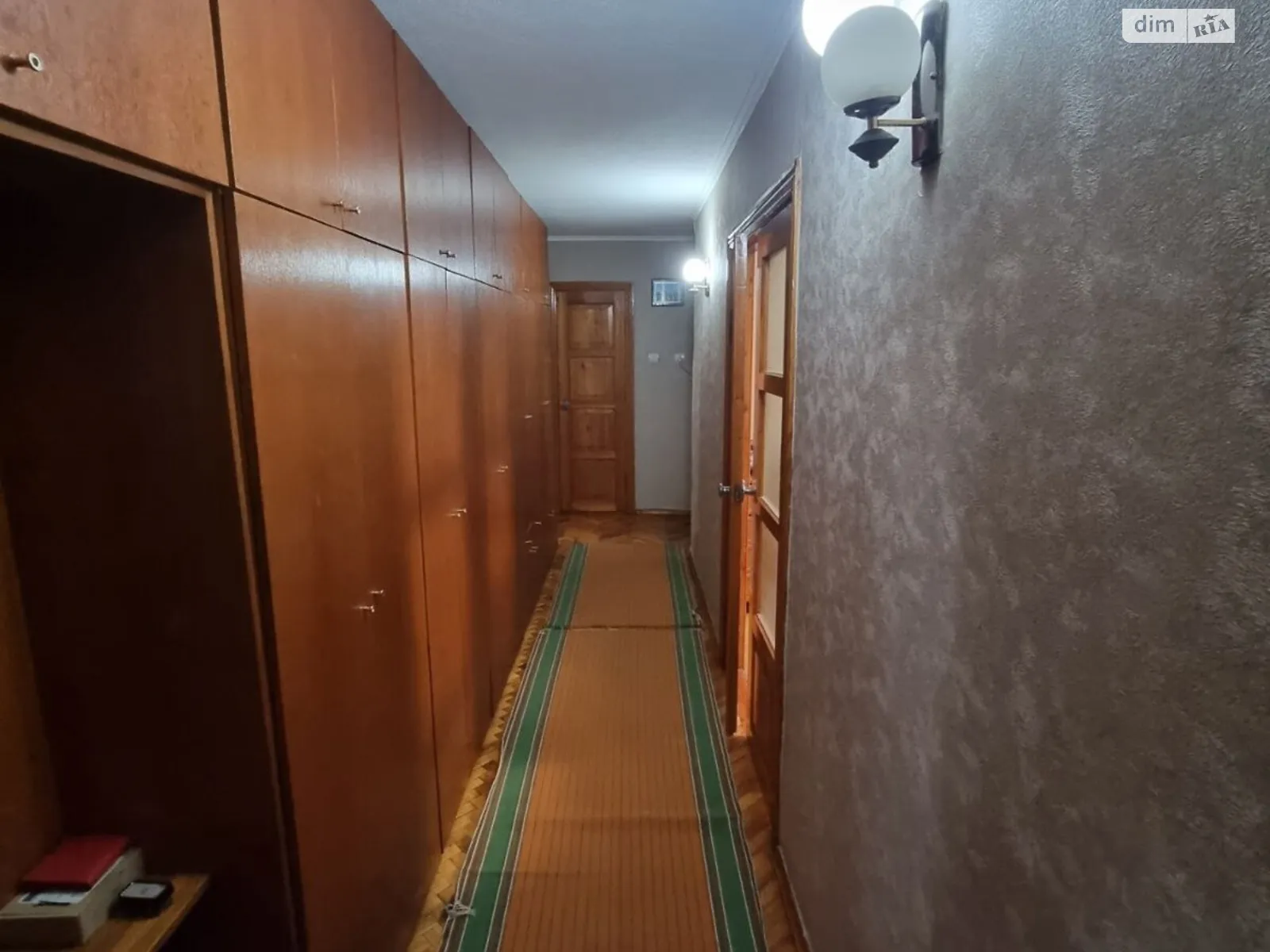 Продається 2-кімнатна квартира 70 кв. м у Зарванцях, вул. Одеська - фото 1