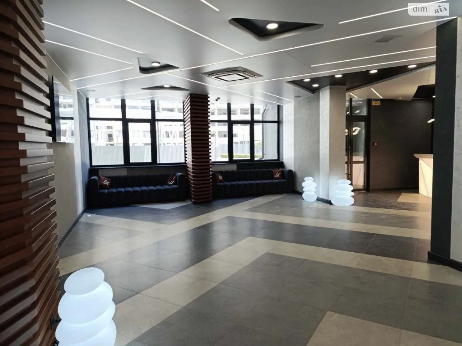 Продается 1-комнатная квартира 52 кв. м в Одессе, пер. Курортный - фото 1