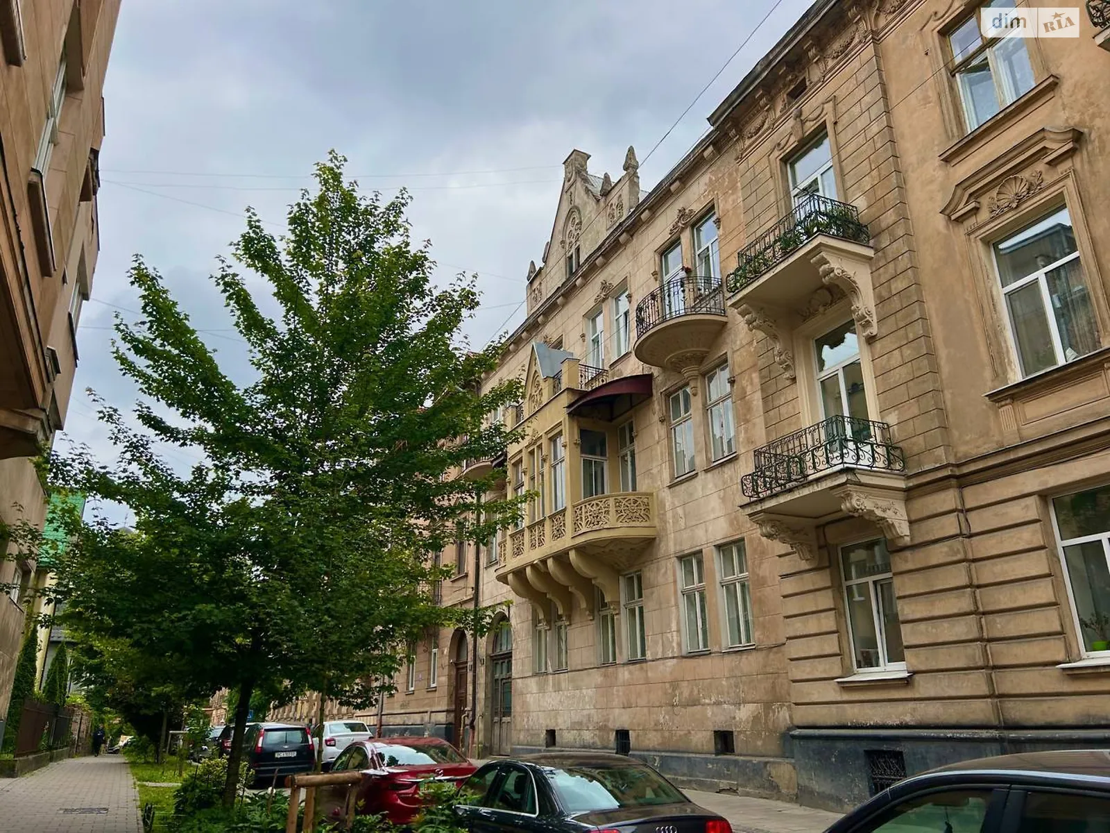 Продается 4-комнатная квартира 120 кв. м в Львове, ул. Рутковича, 2 - фото 1