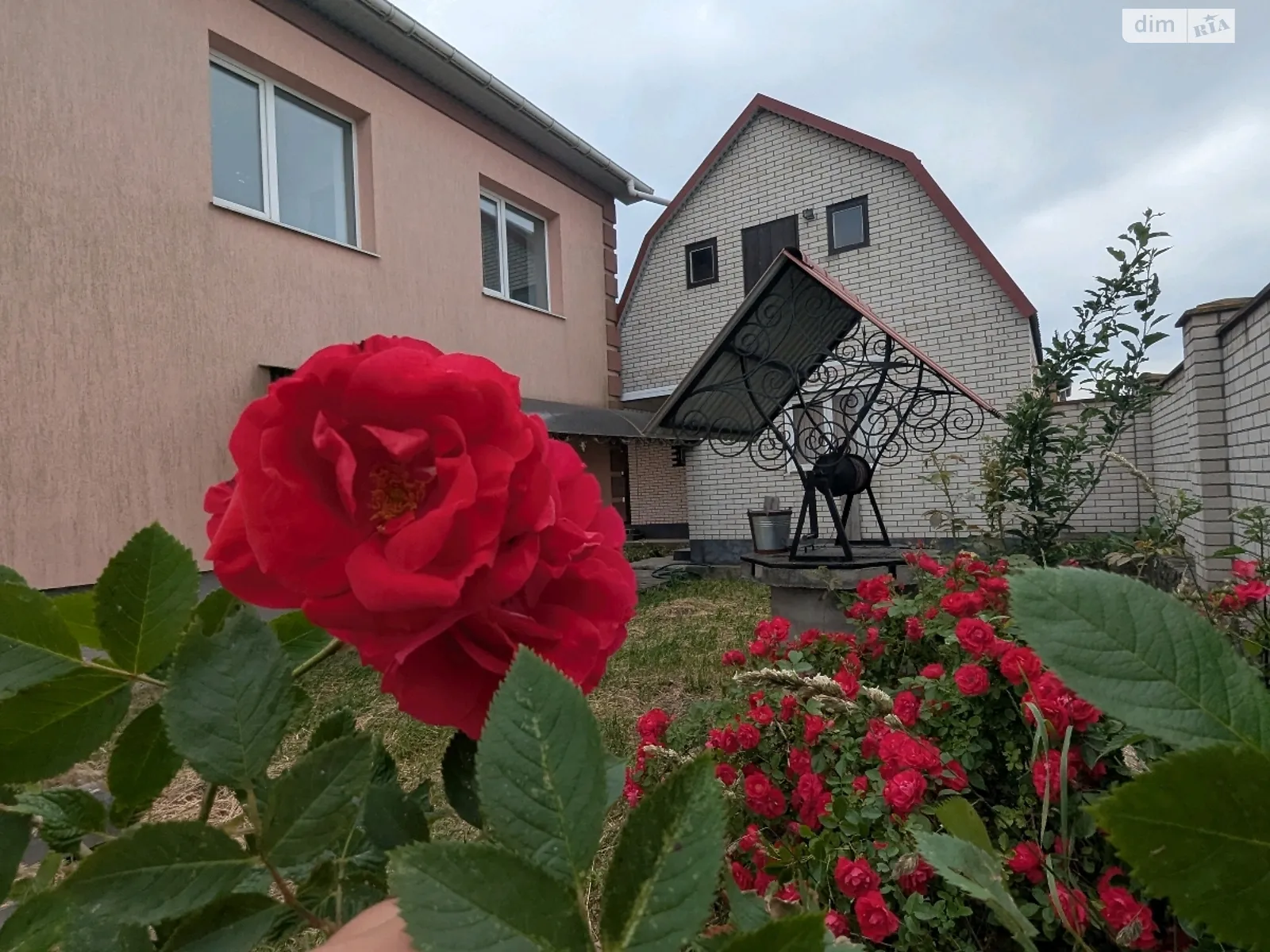 Продається будинок 2 поверховий 225 кв. м з банею/сауною, цена: 100000 $ - фото 1