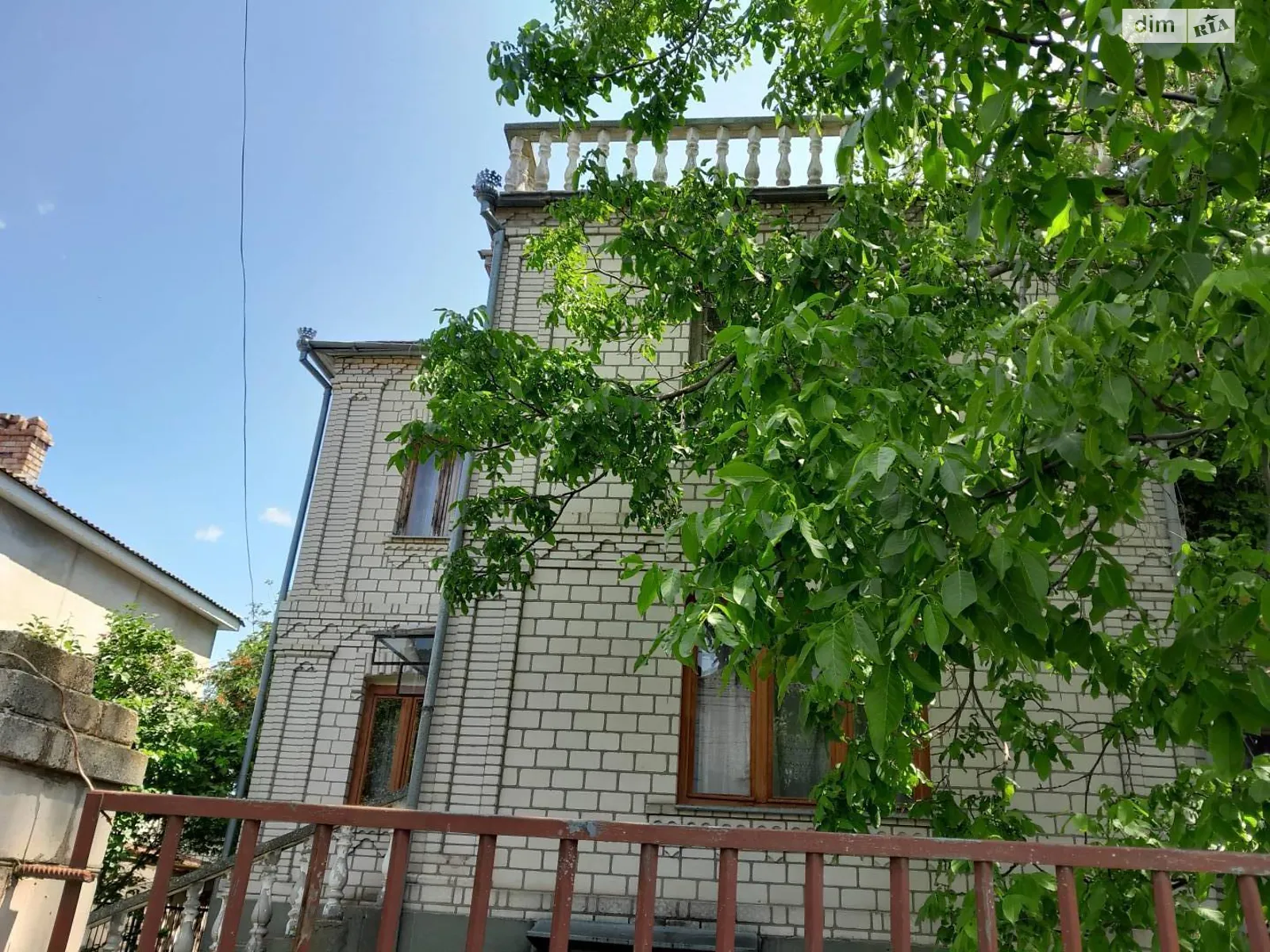 Продается дом на 3 этажа 212.5 кв. м с верандой, цена: 155000 $ - фото 1