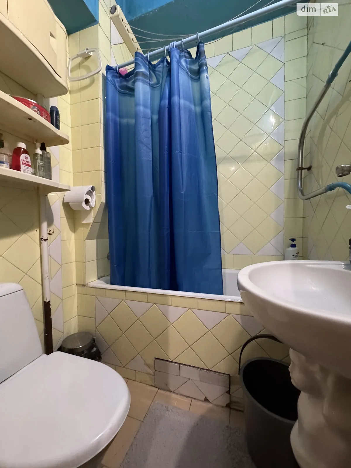 Продается 3-комнатная квартира 46 кв. м в Одессе, ул. Ризовская - фото 1