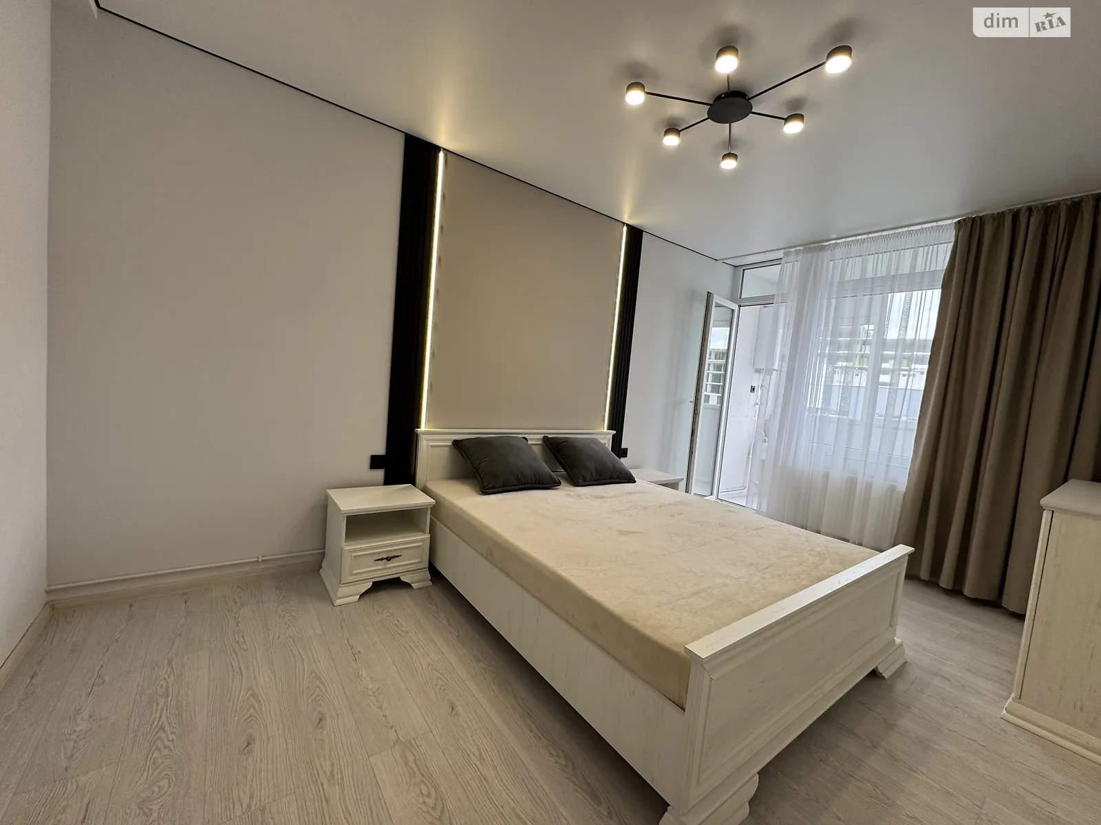2-кімнатна квартира 62 кв. м у Тернополі, вул. Смакули - фото 1
