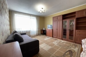 Зніму квартиру в Чорткові  довгостроково