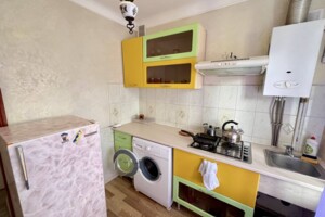 Зніму квартиру в Чорткові  довгостроково