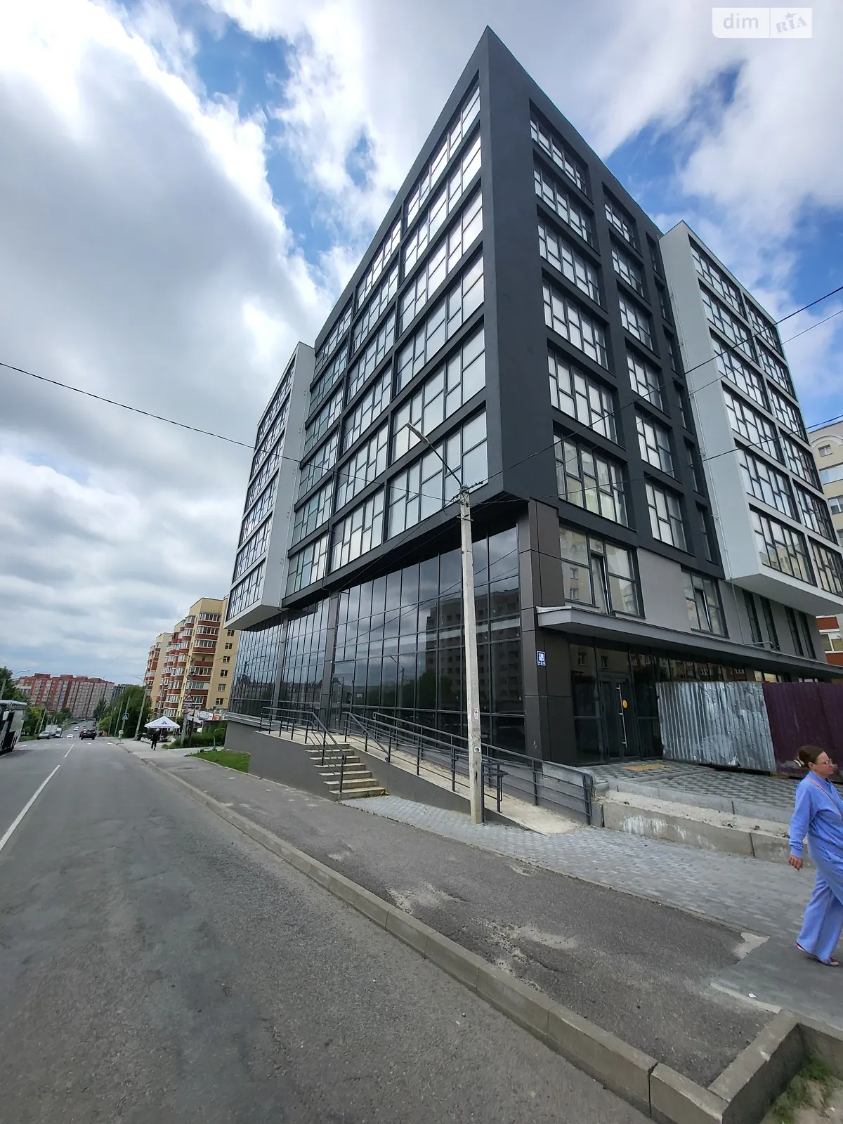 Продається 1-кімнатна квартира 46.23 кв. м у Хмельницькому, пров. Панаса Мирного, 1 - фото 1