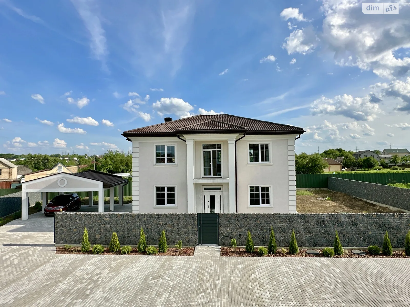 Продается дом на 2 этажа 190 кв. м с гаражом, цена: 235000 $ - фото 1