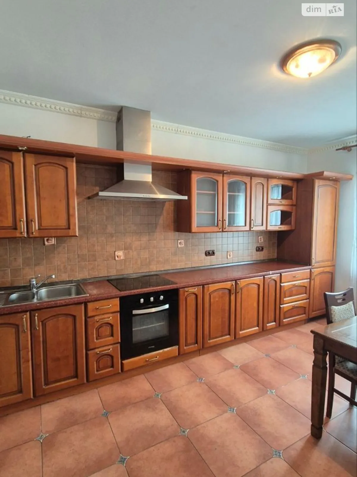 Продається 3-кімнатна квартира 94 кв. м у Києві, вул. Урлівська, 19 - фото 1