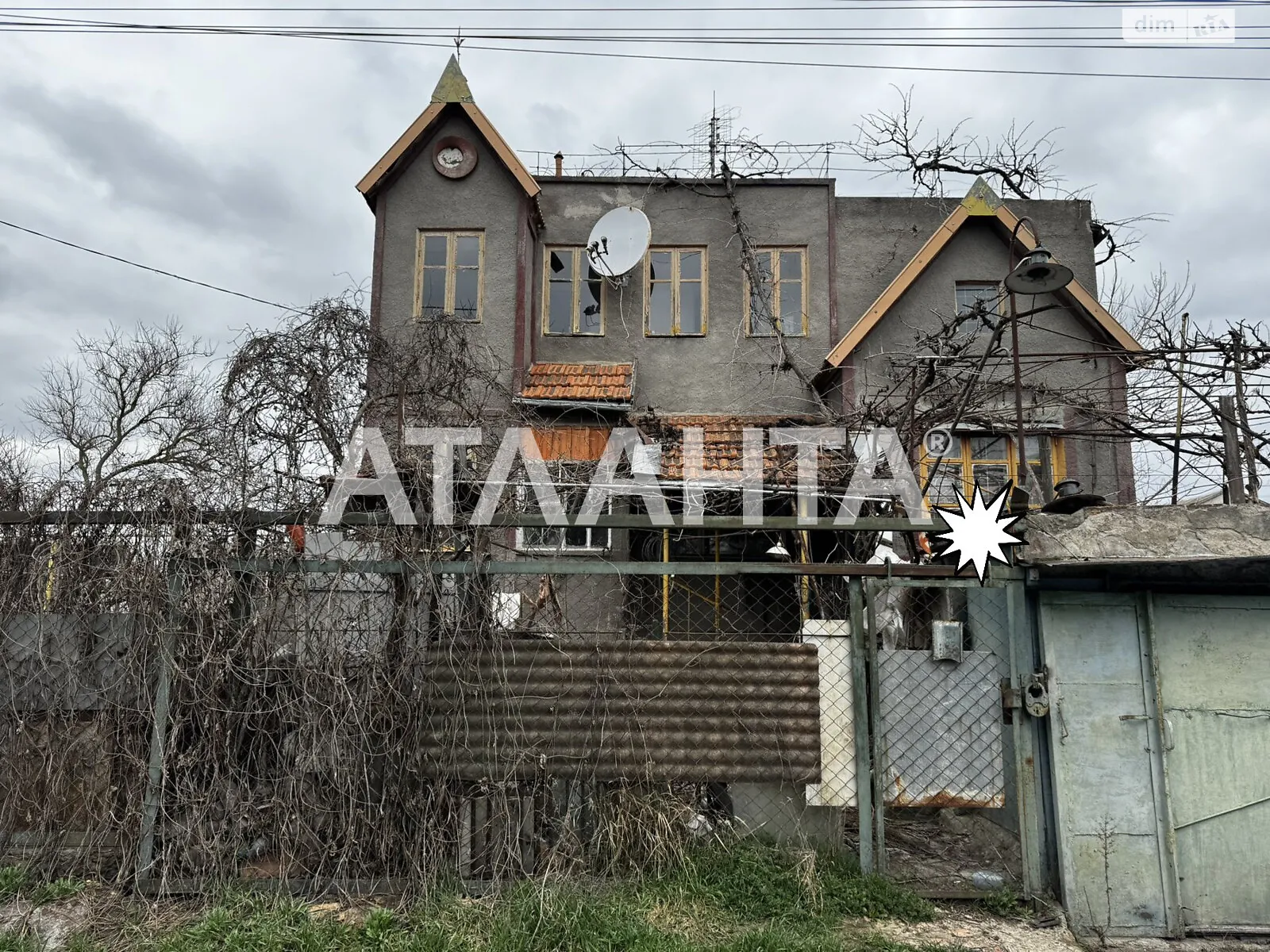 Продается дом на 2 этажа 70 кв. м с садом, цена: 35000 $ - фото 1