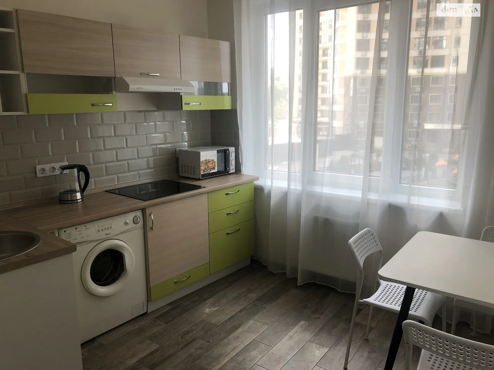 Продається 1-кімнатна квартира 40 кв. м у Одесі, вул. Валерія Самофалова, 16А/2 - фото 1