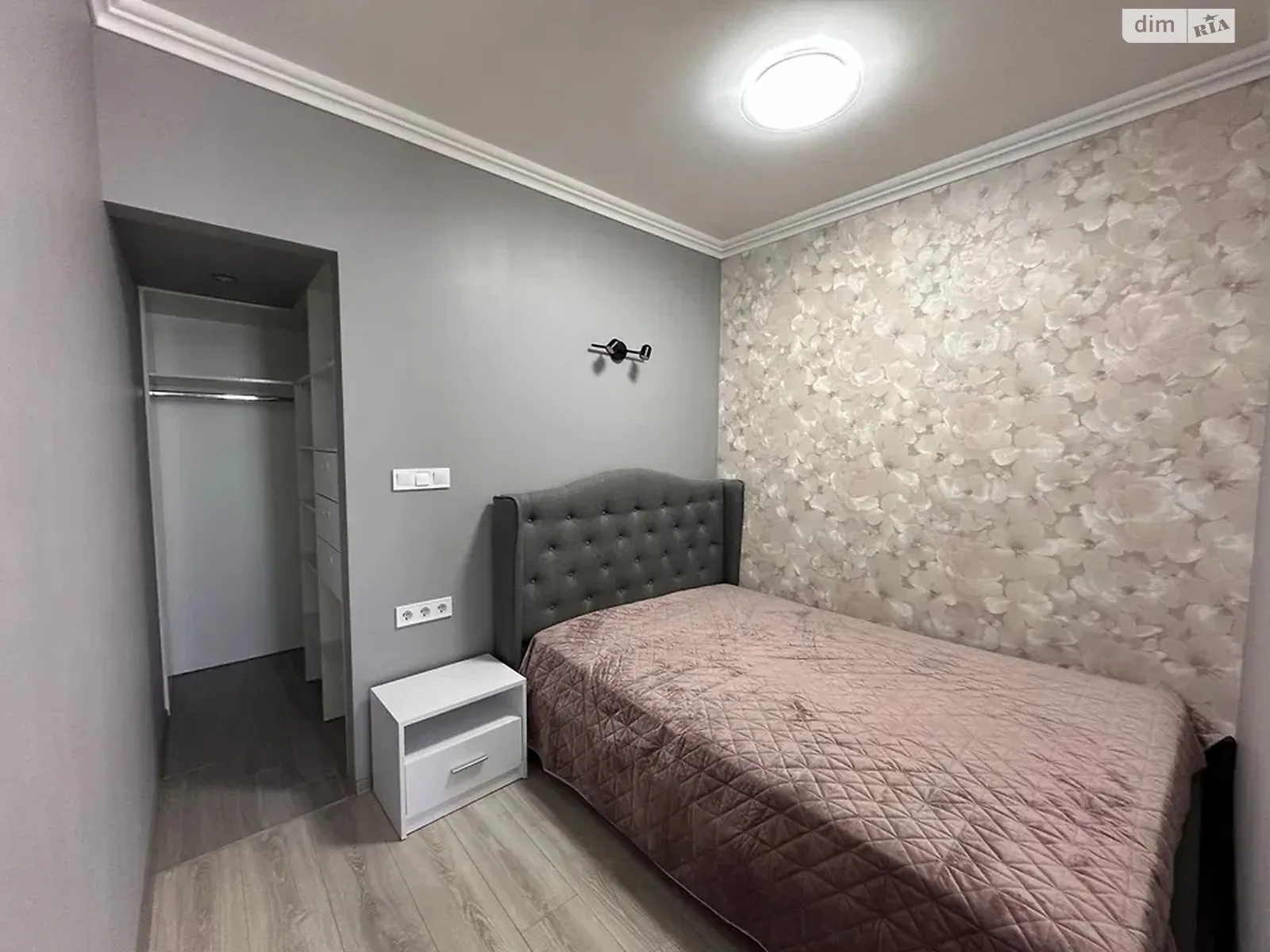 Сдается в аренду 1-комнатная квартира 45 кв. м в Киеве, ул. Петра Калнышевского(Михаила Майорова), 6 - фото 1