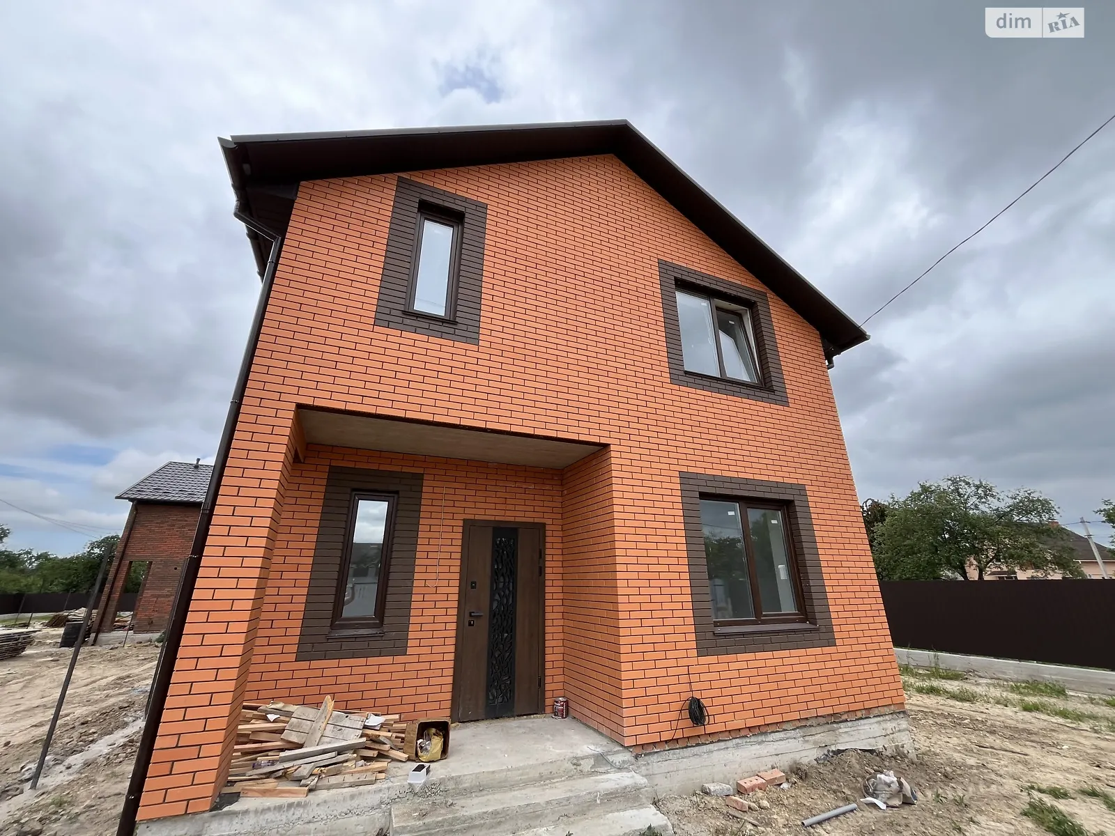 Продается дом на 2 этажа 125 кв. м с мебелью, цена: 92000 $ - фото 1