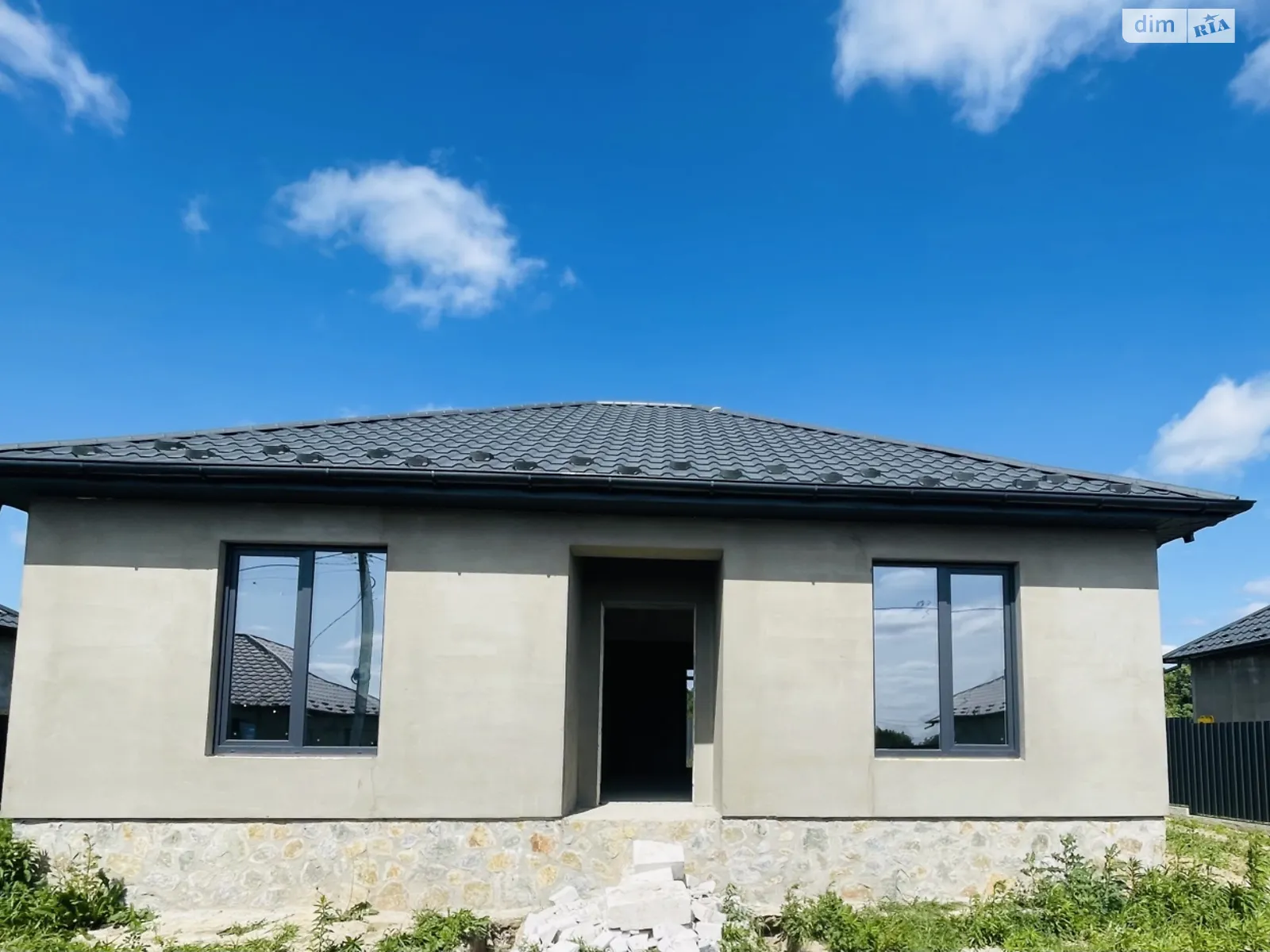 Продается одноэтажный дом 83 кв. м с бассейном, цена: 76000 $ - фото 1