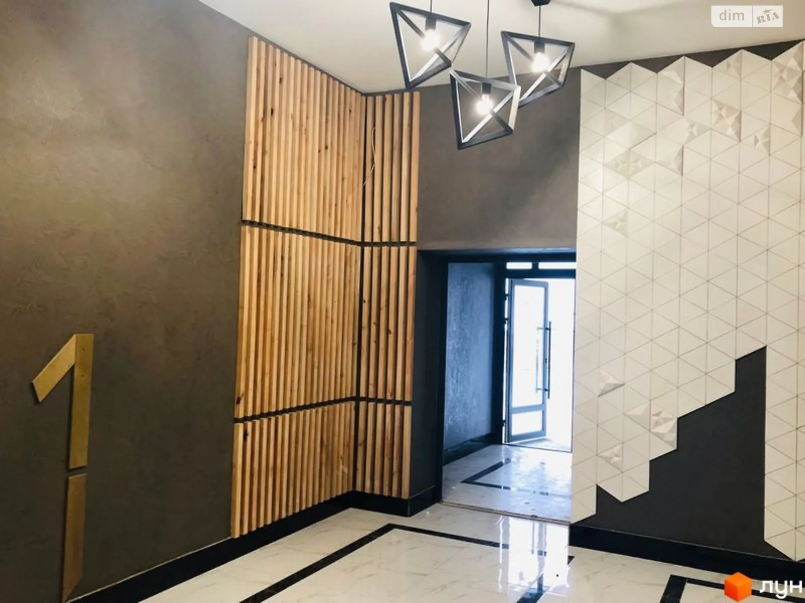 Продается 3-комнатная квартира 98 кв. м в Хмельницком, ул. Подольская, 6/1 - фото 1