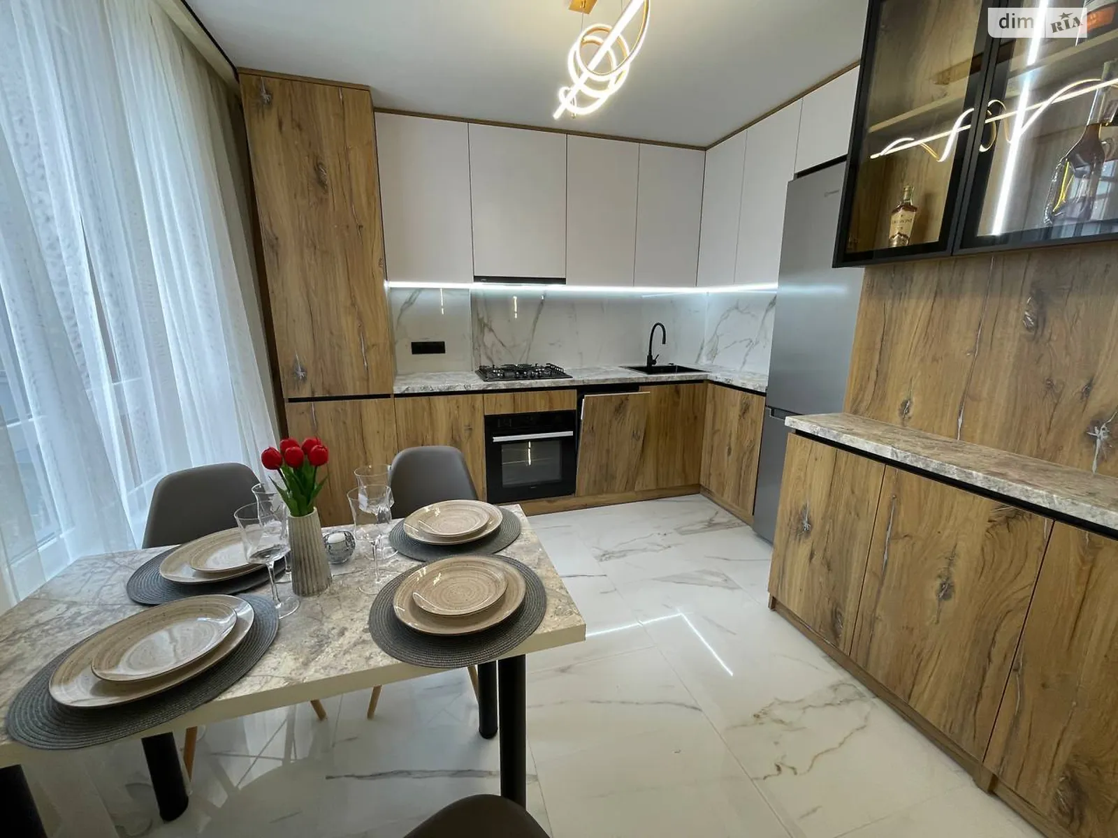 2-комнатная квартира 75 кв. м в Тернополе, пер. Кирпичный - фото 1