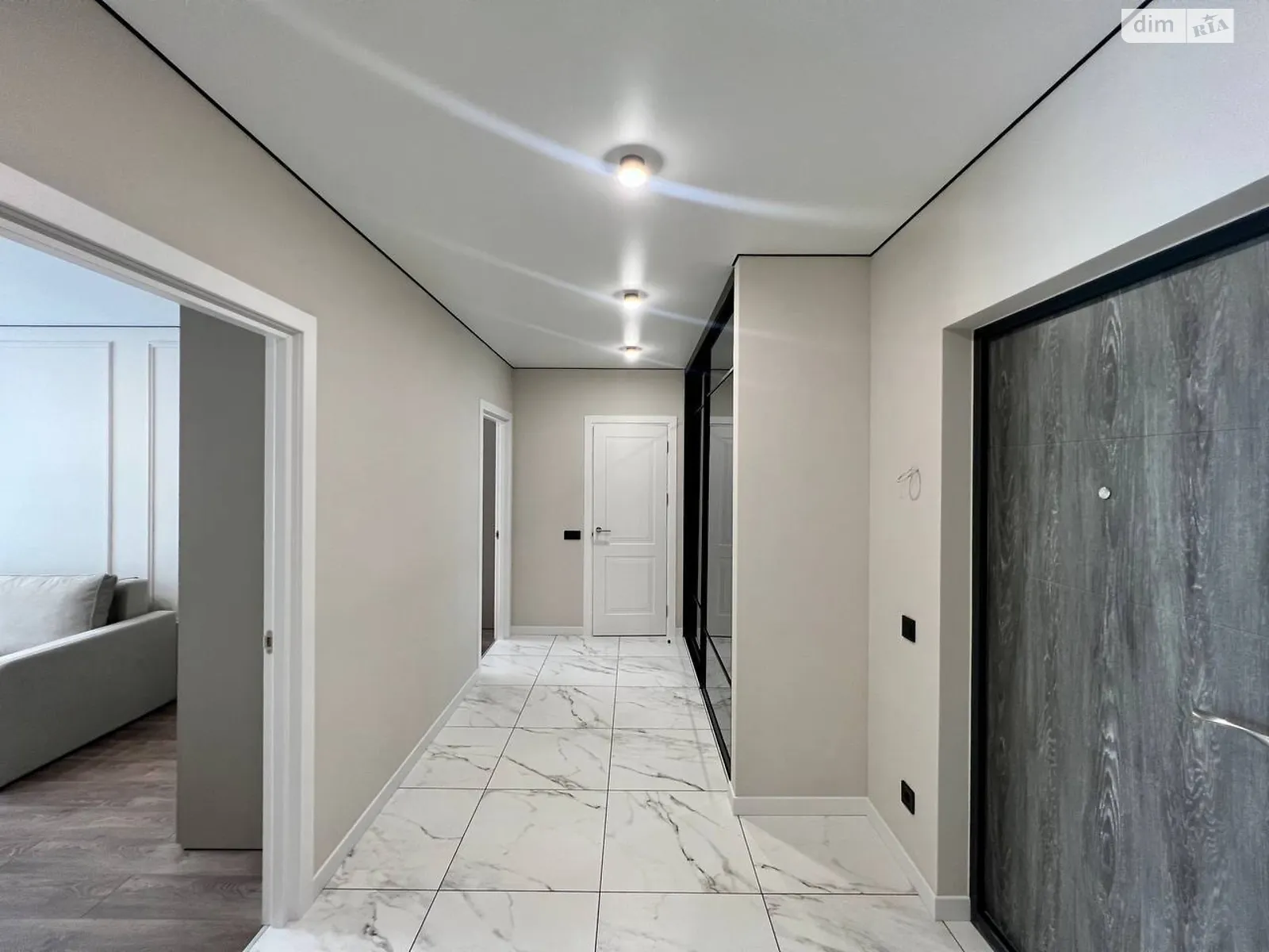 Продается 2-комнатная квартира 66 кв. м в Ивано-Франковске, цена: 99500 $ - фото 1