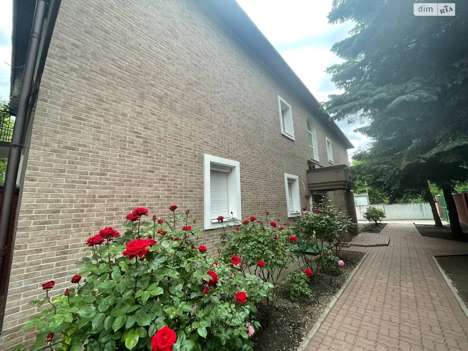 Продается офис 487.1 кв. м в бизнес-центре, цена: 500000 € - фото 1