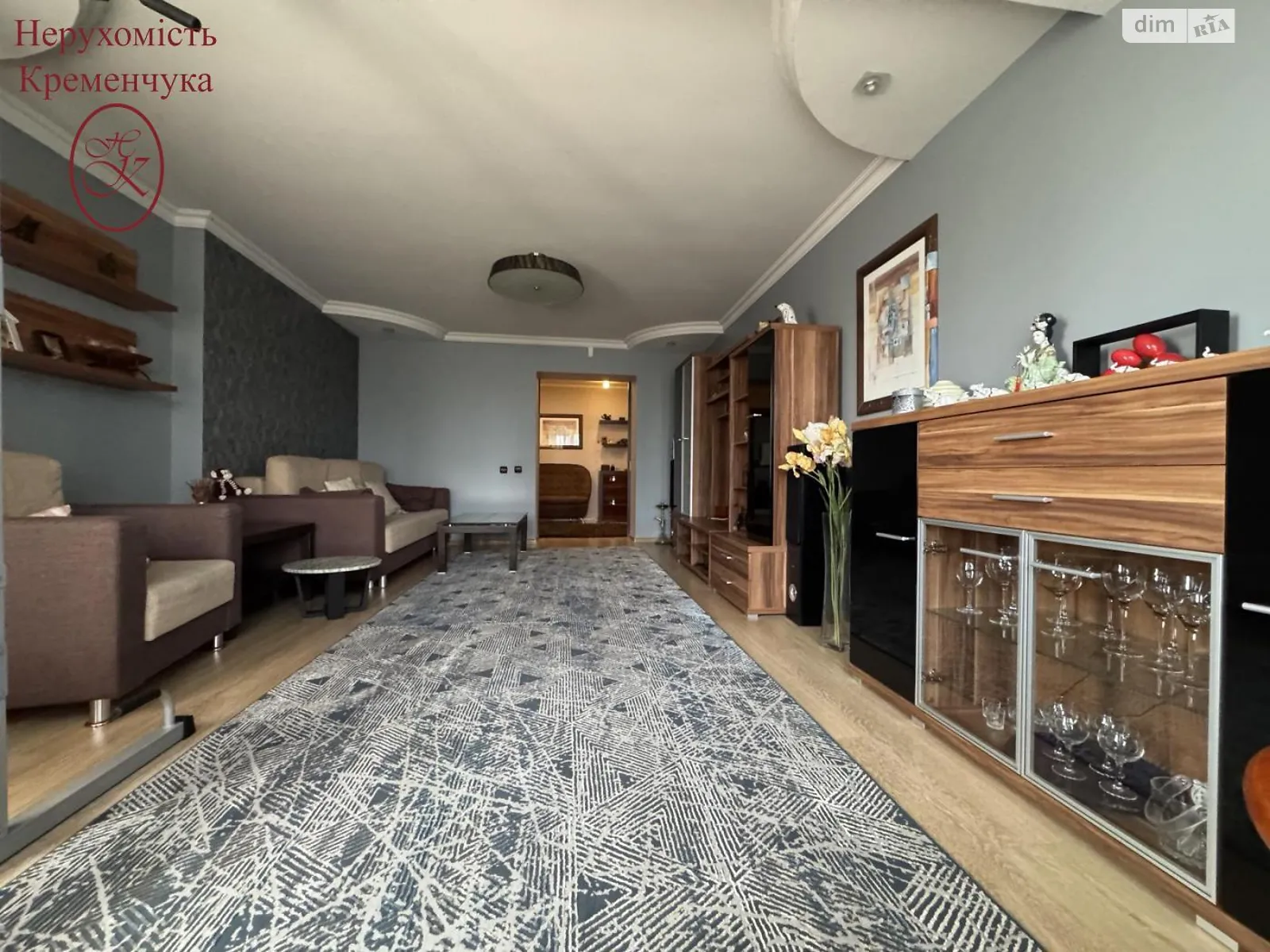 Продается 3-комнатная квартира 108.6 кв. м в Кременчуге, ул. Старшего Лейтенанта Кагала(Первомайская) - фото 1