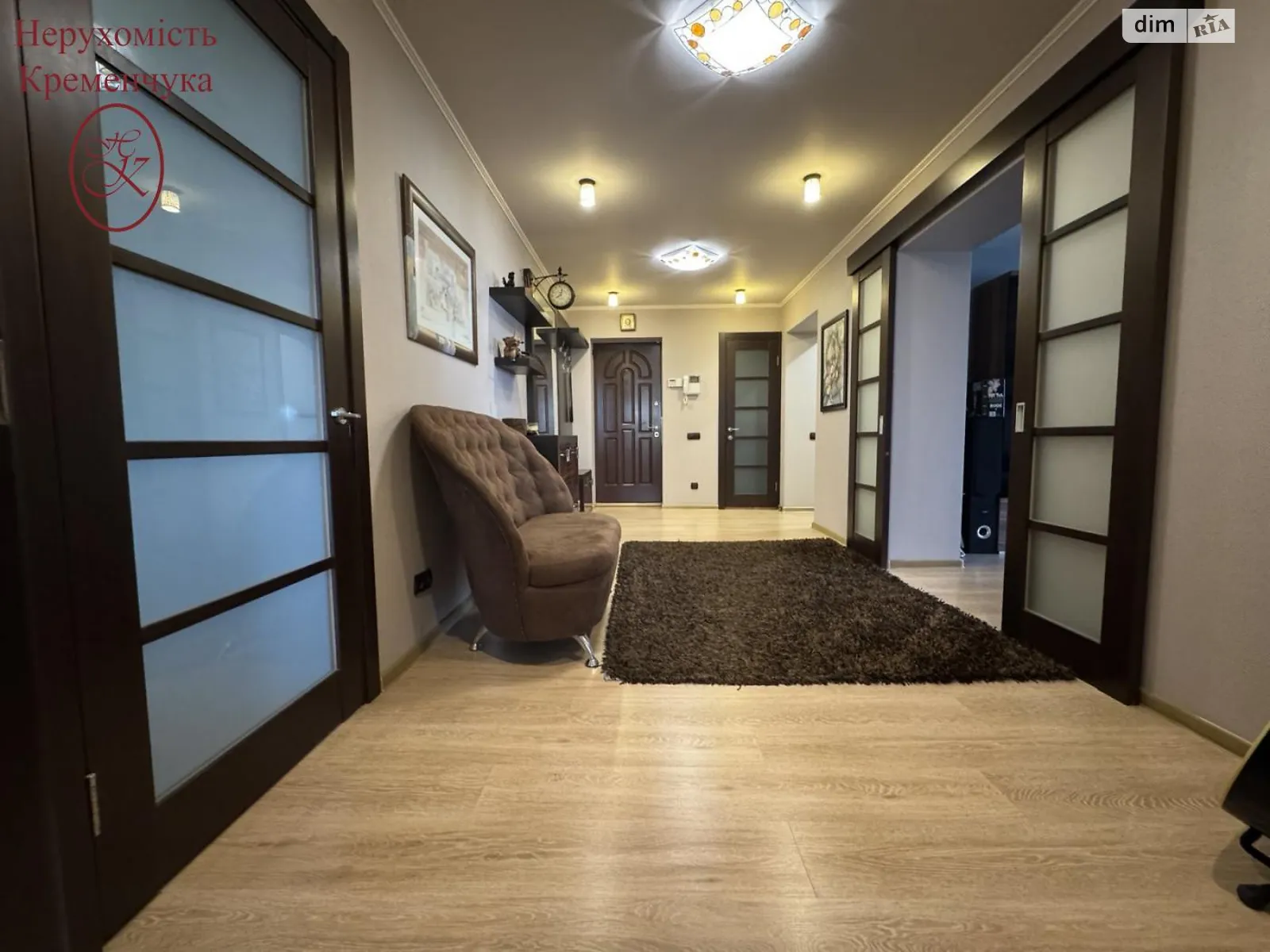 Продается 3-комнатная квартира 108.6 кв. м в Кременчуге, ул. Старшего Лейтенанта Кагала(Первомайская) - фото 1