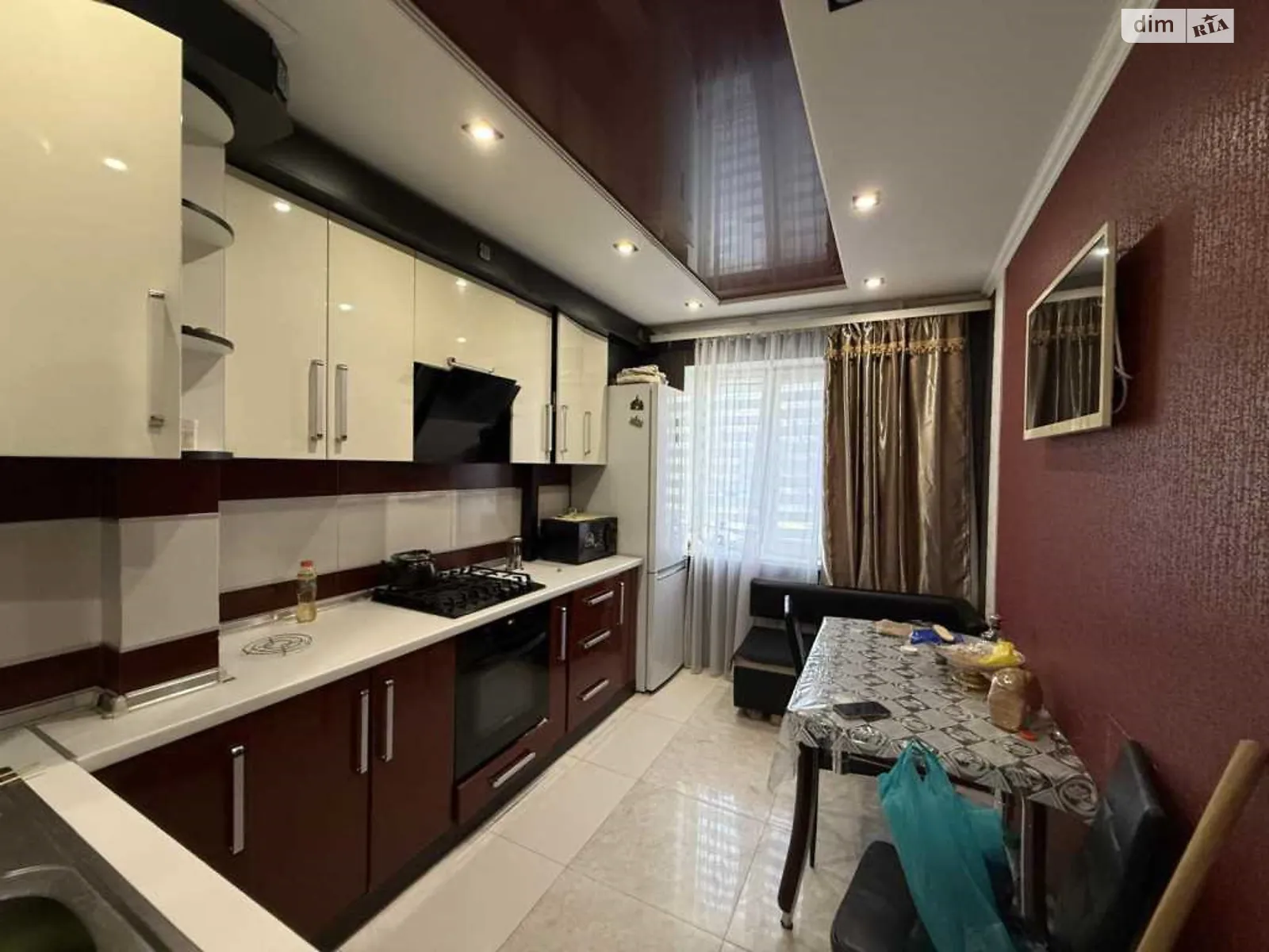 Продается 4-комнатная квартира 79.7 кв. м в Полтаве, ул. Героев АТО, 116/1 - фото 1