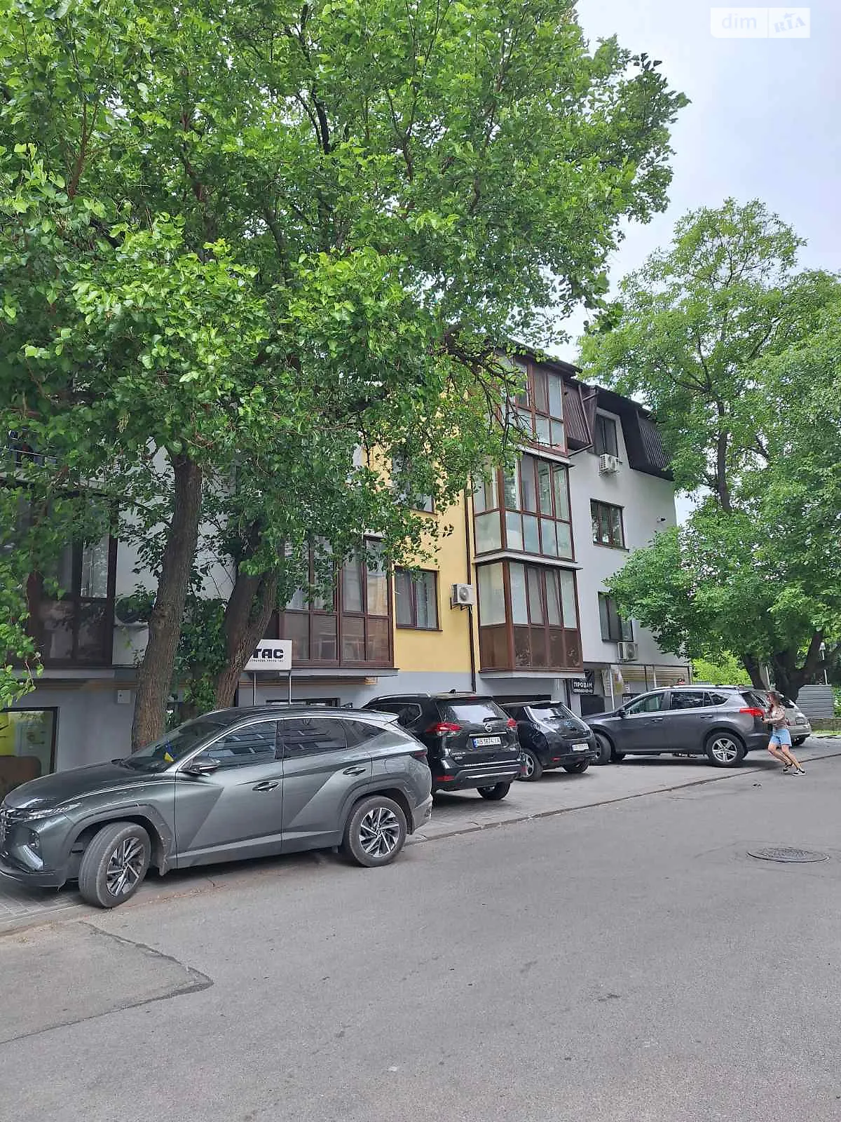 Продається приміщення вільного призначення 70 кв. м в 4-поверховій будівлі, цена: 75000 $ - фото 1