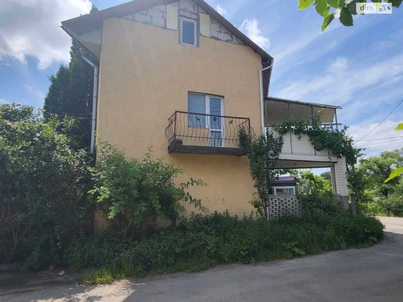 Продается дом на 3 этажа 202 кв. м с балконом, цена: 76000 $ - фото 1