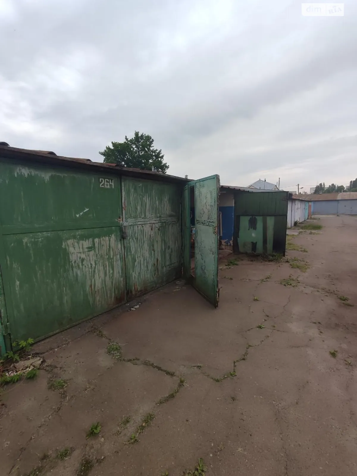 Продается отдельно стоящий гараж универсальный на 20 кв. м, цена: 6500 $ - фото 1