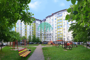 Продажа квартиры, Ивано-Франковск, р‑н. Каскад, Стуса Василия (Ильина) улица, дом 42