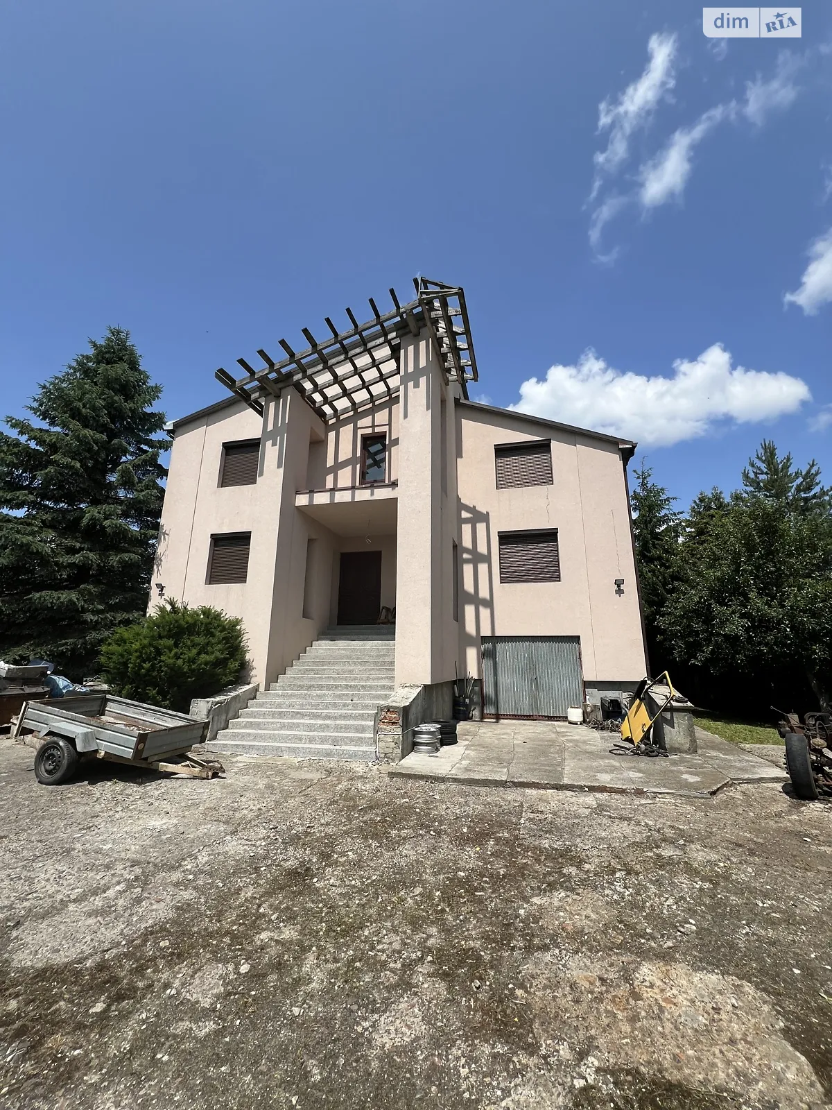 Продається будинок 3 поверховий 475 кв. м з ділянкою, цена: 240000 $ - фото 1