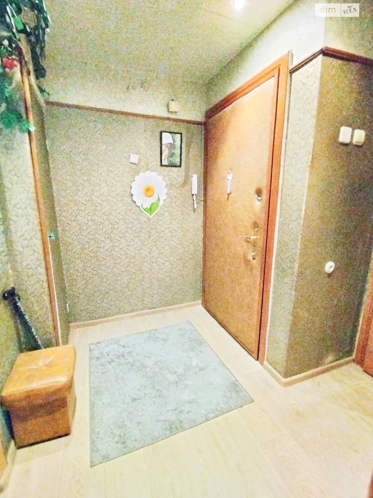 Продається 4-кімнатна квартира 61.4 кв. м у Кременчуку, просп. Свободи (60 років Жовтня вул.) - фото 1